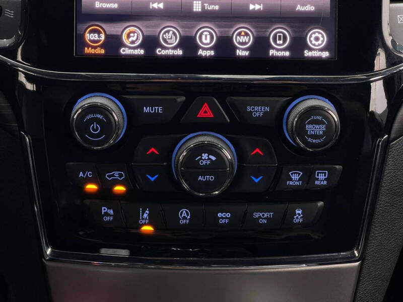 2020 Jeep Grand Cherokee Laredo