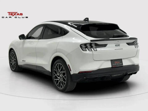 2022 Ford Mustang Mach-E GT