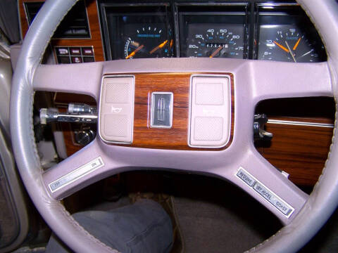 1988 Lincoln Town Car Signature