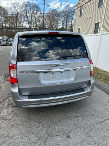 2014 Chrysler Town and Country 30th Anniversary