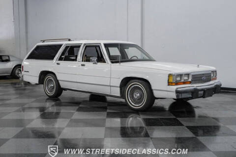 1990 Ford LTD Crown Victoria