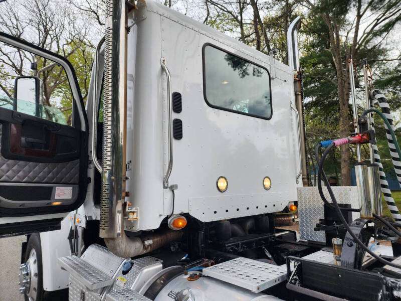 2012 Freightliner CORONADO