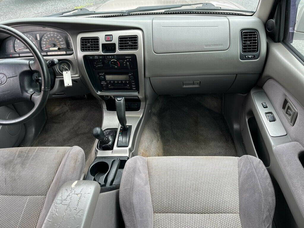2002 Toyota 4Runner 35