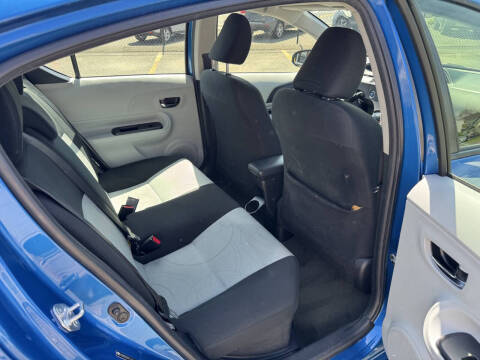 2014 Toyota Prius c Three