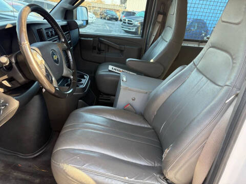 2018 Chevrolet Express 2500