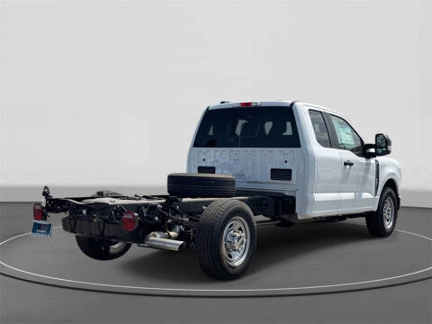 2025 Ford F-350 Super Duty XL
