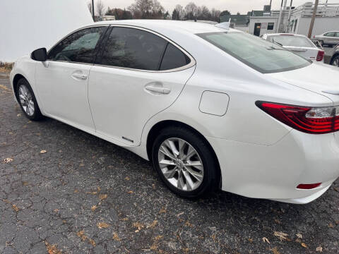 2015 Lexus ES 300h