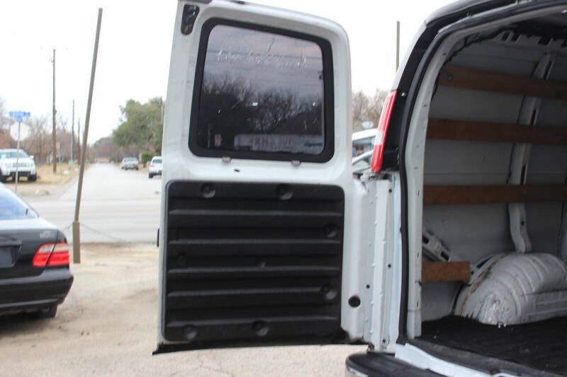 2019 Chevrolet Express 2500