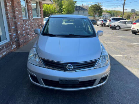 2012 Nissan Versa 1.8 S