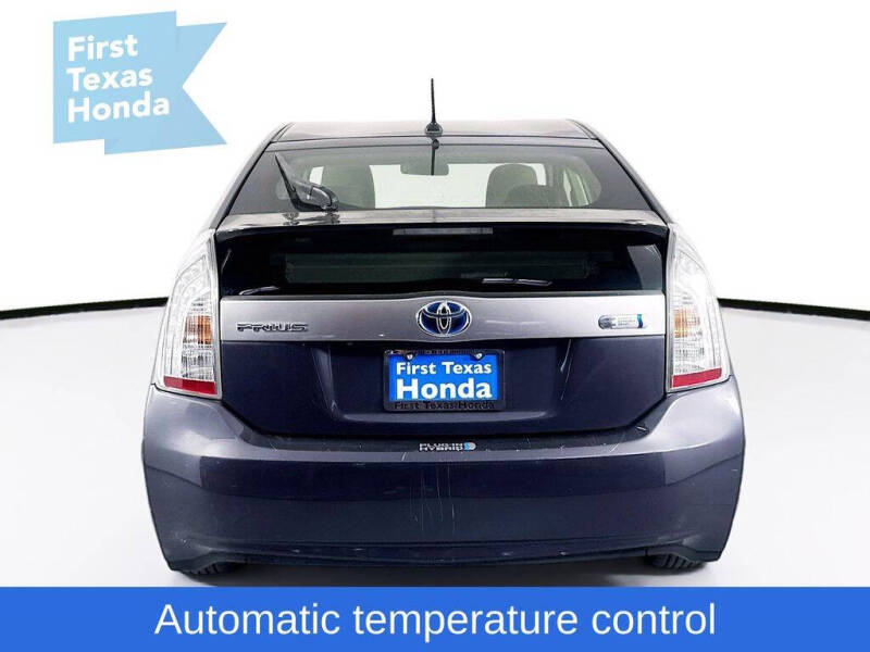 2014 Toyota Prius Plug-in Hybrid Advanced