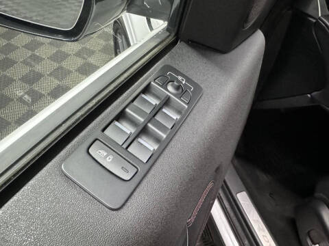 2022 Land Rover Discovery Sport P250 SE R-Dynamic