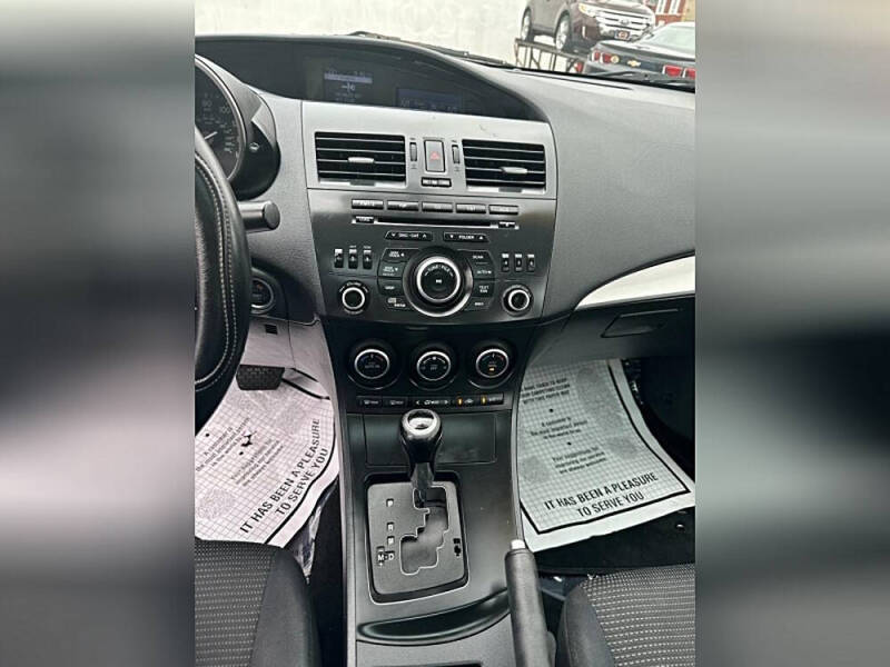 2013 Mazda MAZDA3 i Touring