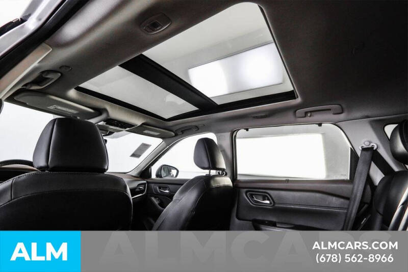 2022 Nissan Rogue SL