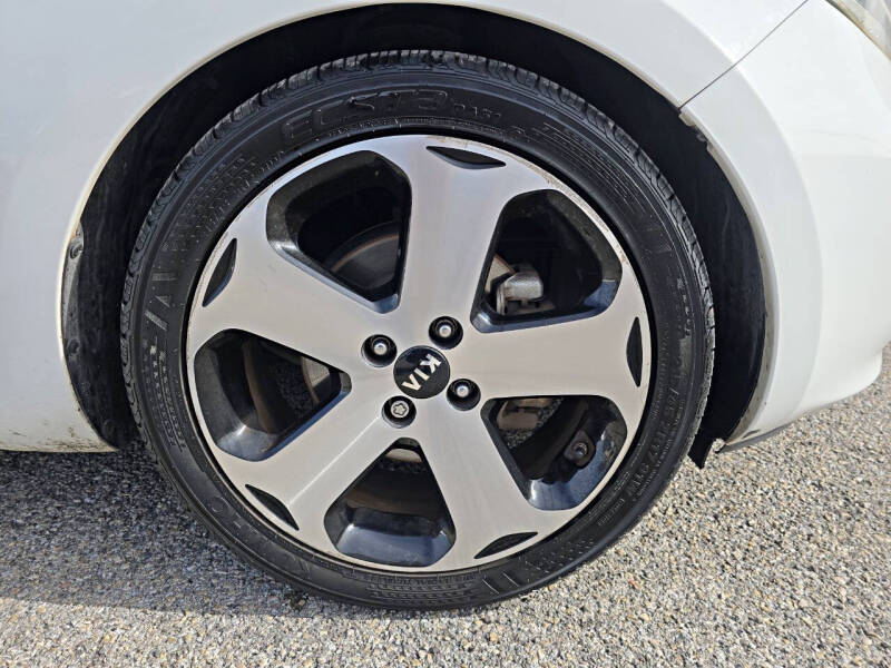 2013 Kia Rio 5-Door SX