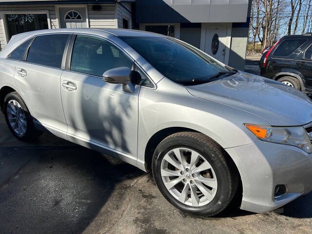 2013 Toyota Venza for sale at Chuckie Bizzarro's Fleetwing Auto in Erie, PA