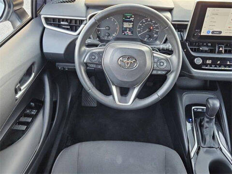 2024 Toyota Corolla Hatchback SE