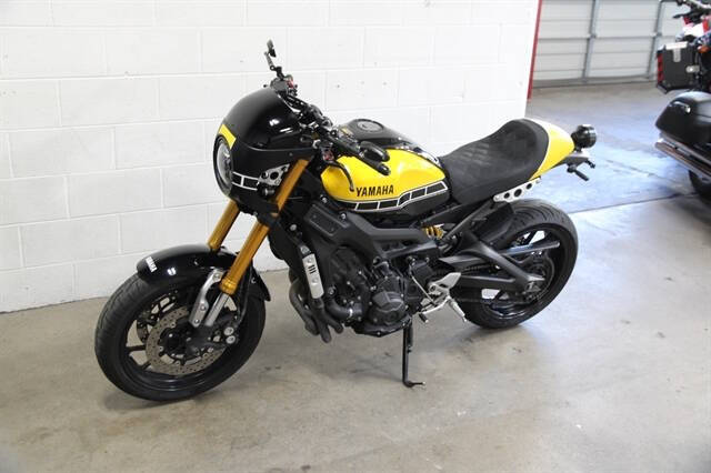 2016 Yamaha XSR900