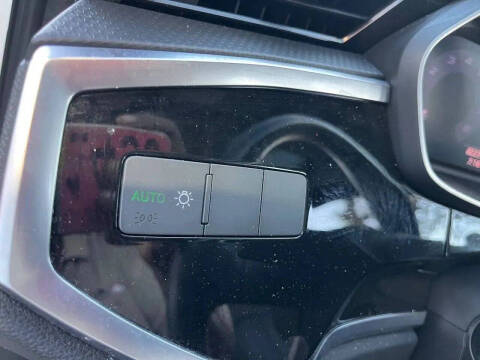 2019 Audi Q3 quattro Premium 45 TFSI