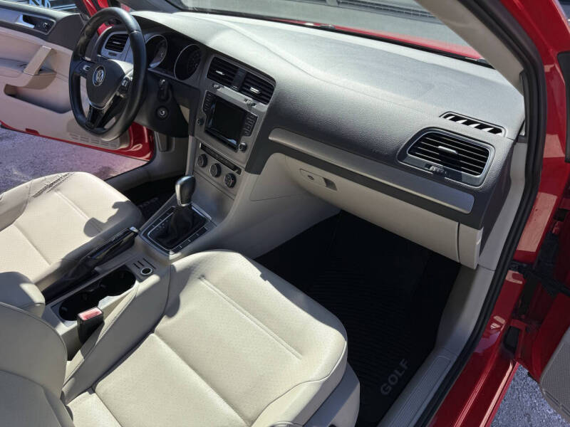 2015 Volkswagen Golf TSI S