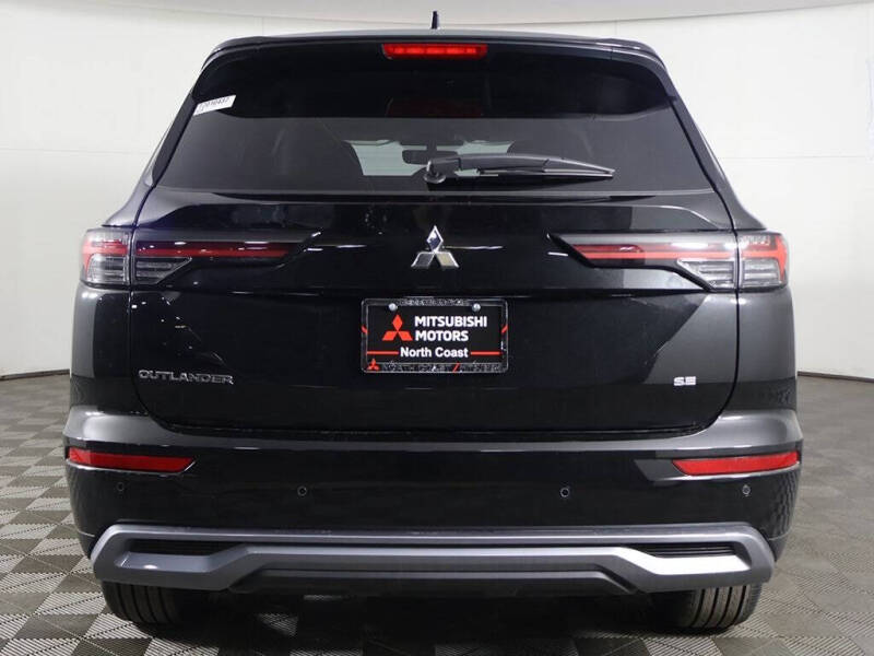 2026 Mitsubishi Outlander SE