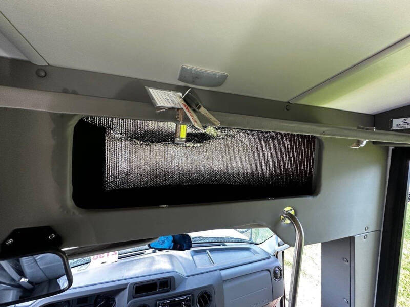 2024 Ford E-450