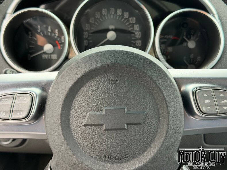 2003 Chevrolet SSR LS