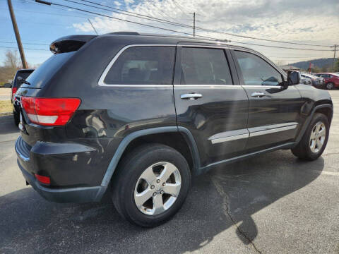 2013 Jeep Grand Cherokee for sale at Hernandez Motors in Rocky Face GA