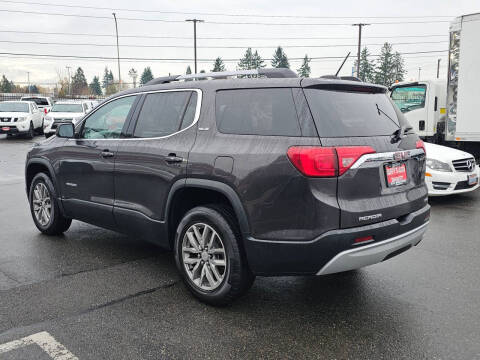 2017 GMC Acadia SLE-2
