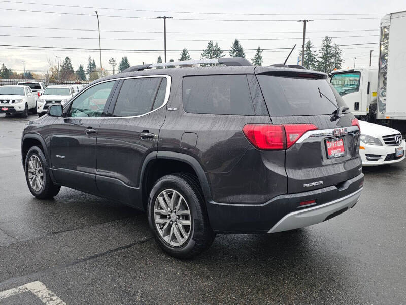 2017 GMC Acadia SLE-2