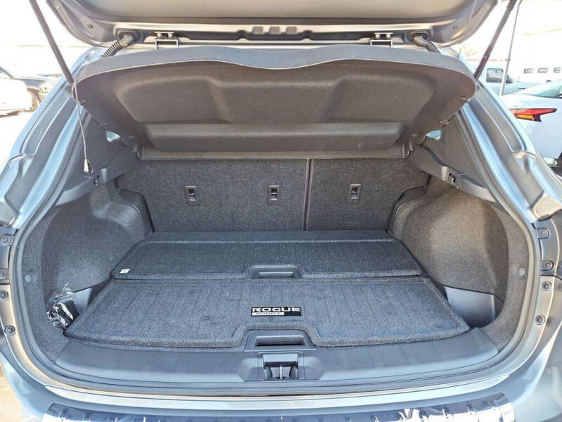 2021 Nissan Rogue Sport SV