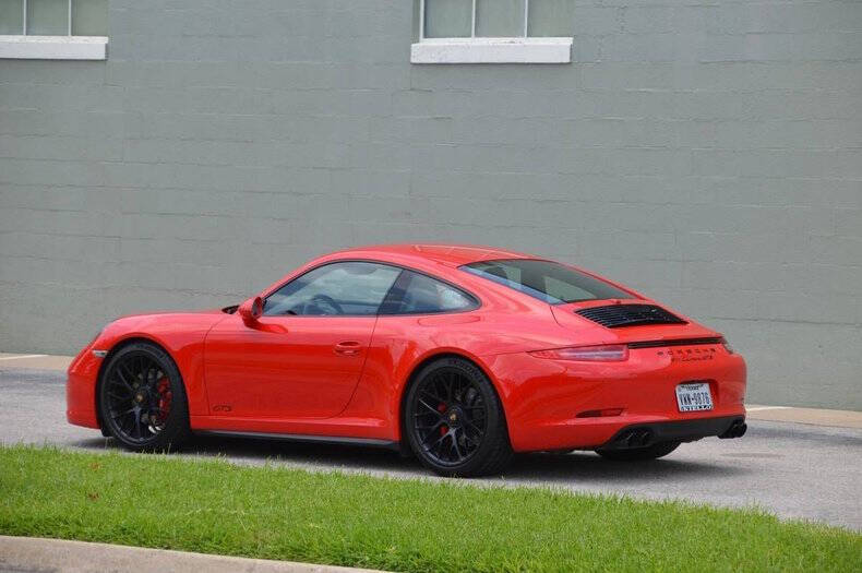2015 Porsche 911