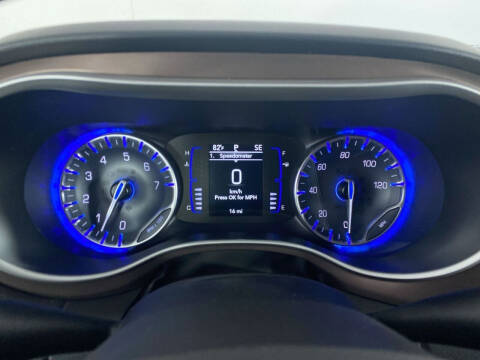 2024 Chrysler Voyager LX