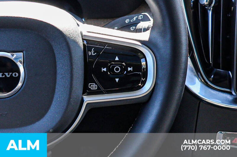 2025 Volvo XC90 B6 Plus Bright Theme 7P