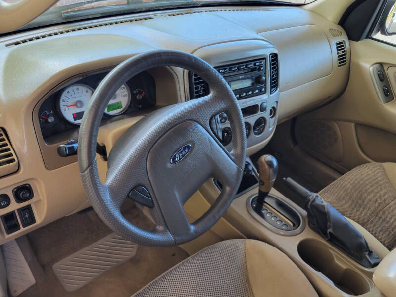 2005 Ford Escape XLT