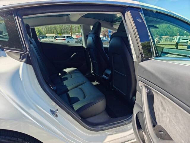 2019 Tesla Model 3 Mid Range