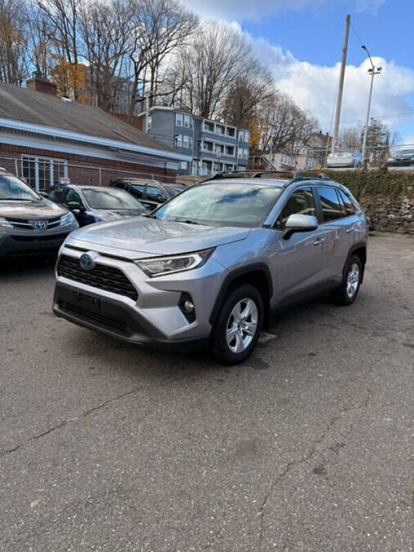 2019 Toyota RAV4 Hybrid XLE