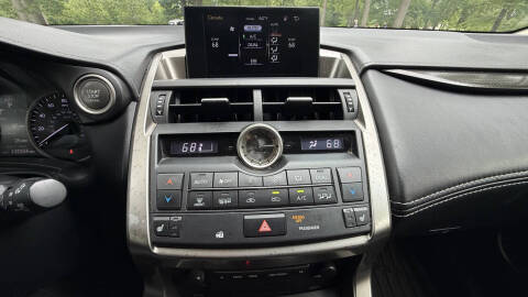 2017 Lexus NX 200t
