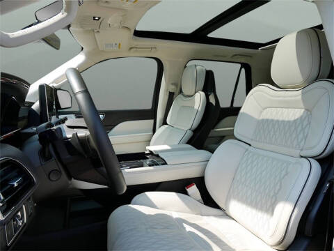 2024 Lincoln Navigator Black Label