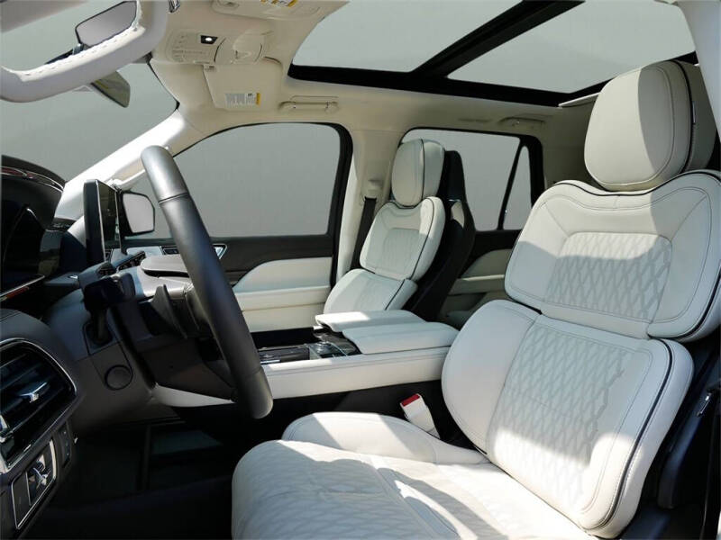 2024 Lincoln Navigator Black Label