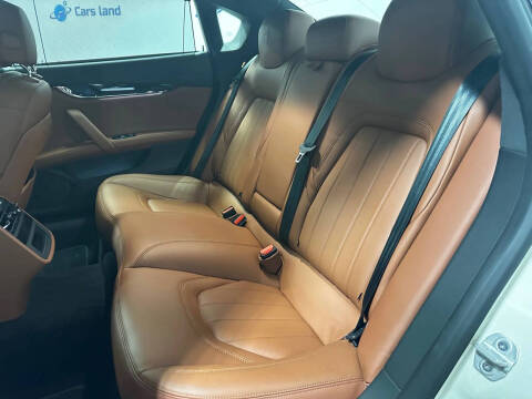 2022 Maserati Quattroporte Modena Q4