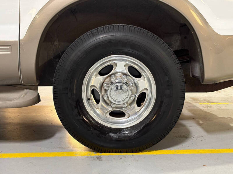2004 Ford Excursion Eddie Bauer
