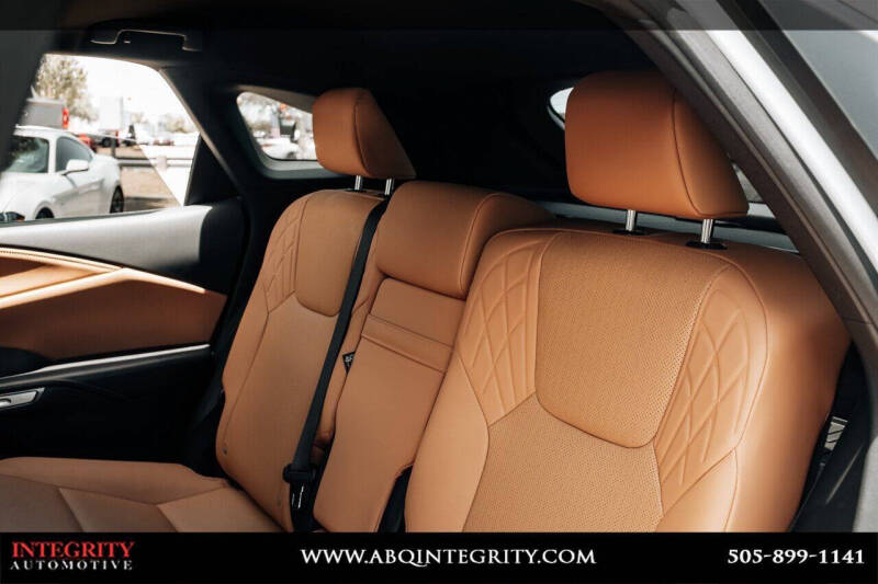 2026 Lexus RX 450h+ Premium
