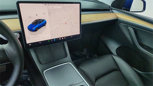 2025 Tesla Model Y Long Range