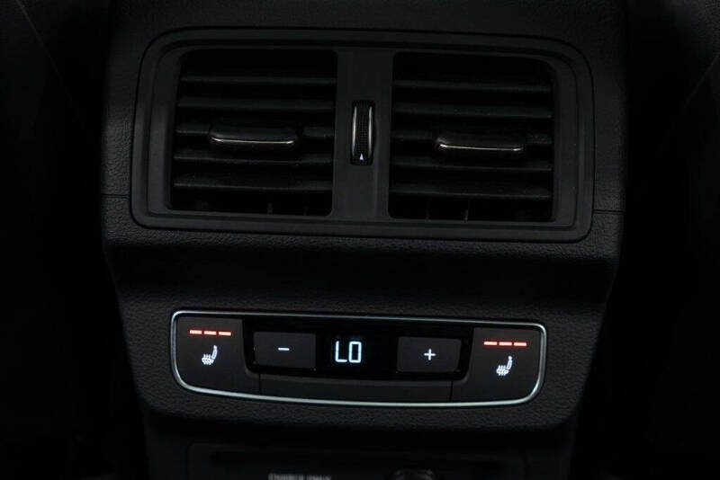 2024 Audi Q5 e quattro S line Prestg 55 TFSI