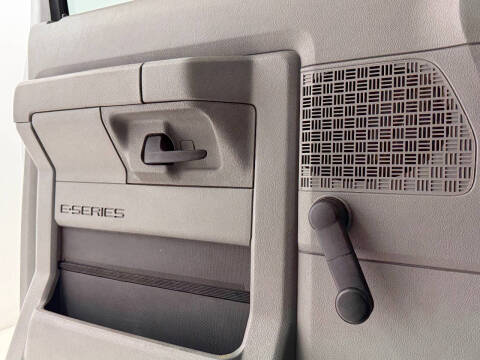 2016 Ford E-Series E-350 SD