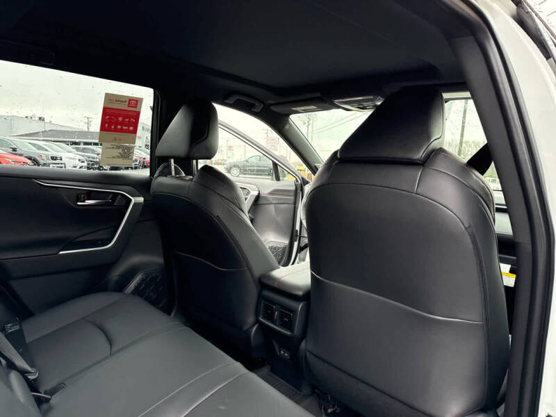 2025 Toyota RAV4 Plug-in Hybrid XSE