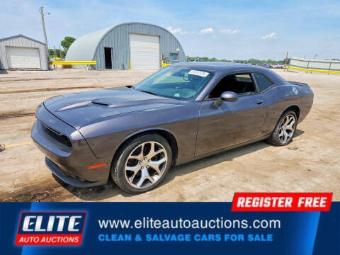 2015 Dodge Challenger SXT Plus