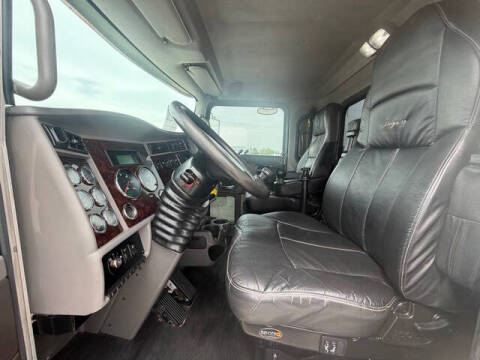 2019 Kenworth T270