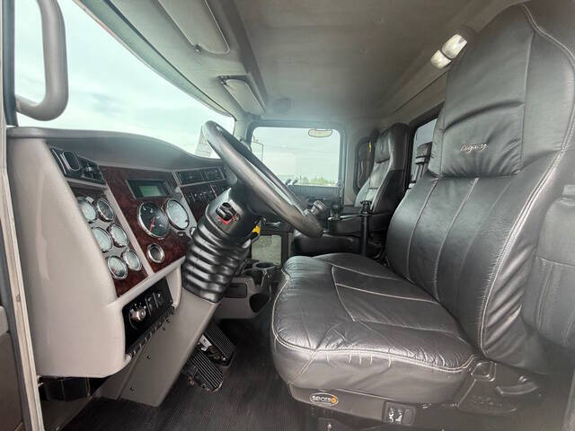 2019 Kenworth T270