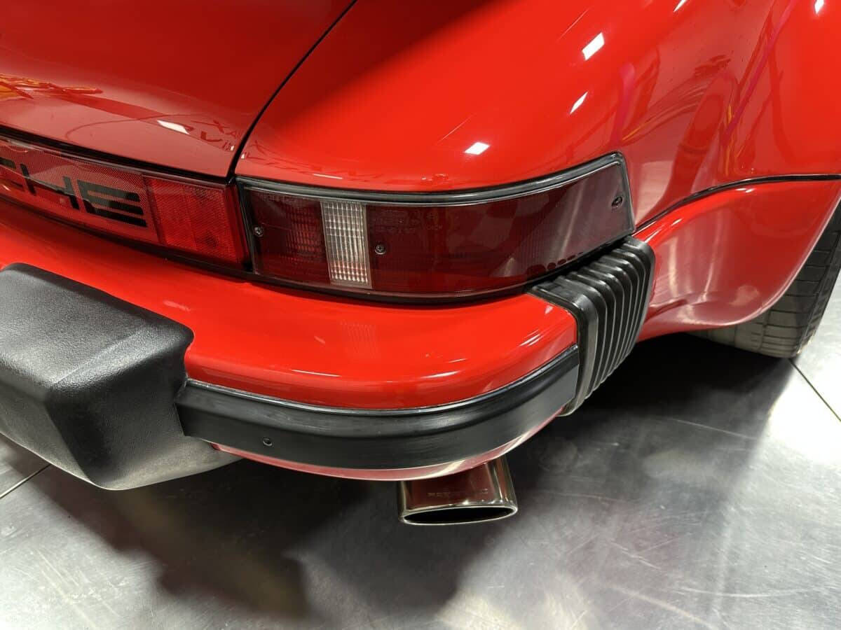 1985 Porsche 930 66